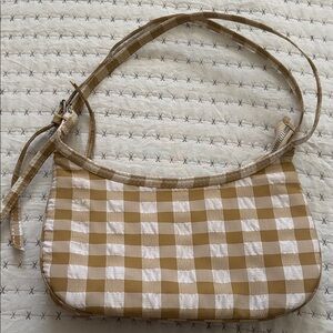 Elegant Tan and White Checkered Shoulder Bag